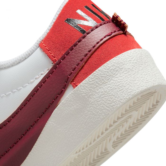 Blazer Low '77 Jumbo White/Dark Beetroot-Cinnabar-Black