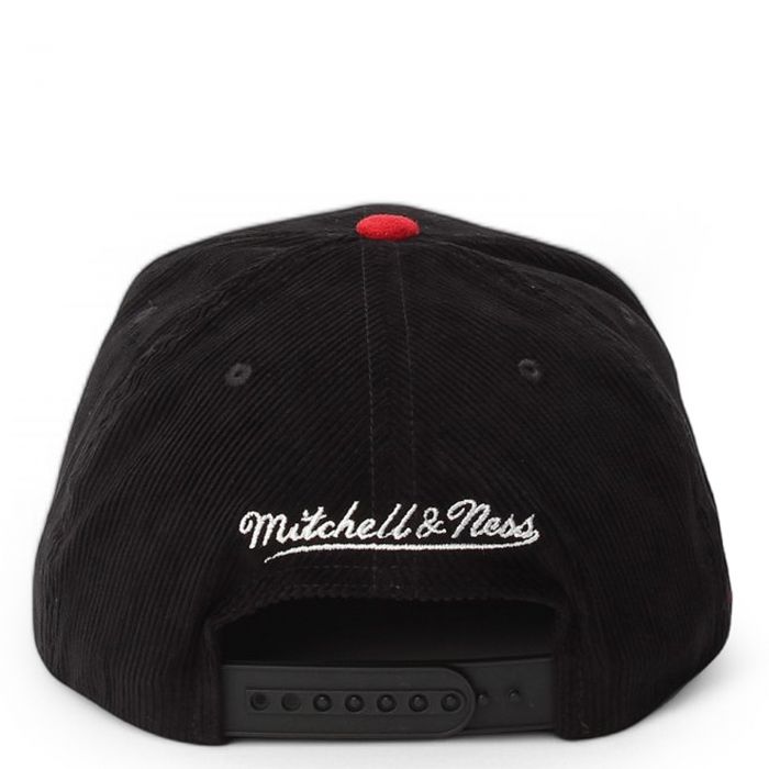 NHL Chicago Blackhawks Sueduroy Snapback Hat Black