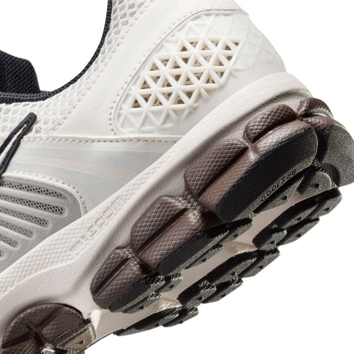 Zoom Vomero 5 Phantom/Mtlc Platinum-Lt Iron Ore