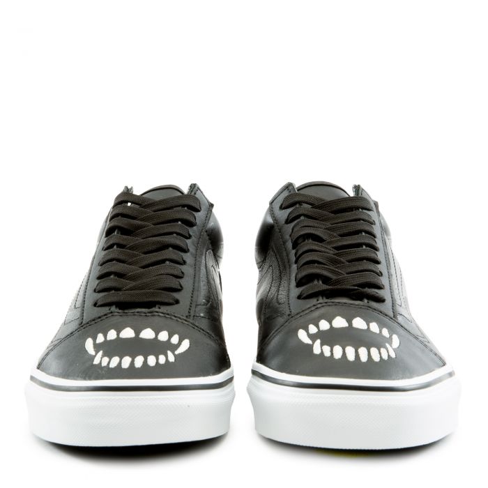 Old Skool Fangs Black