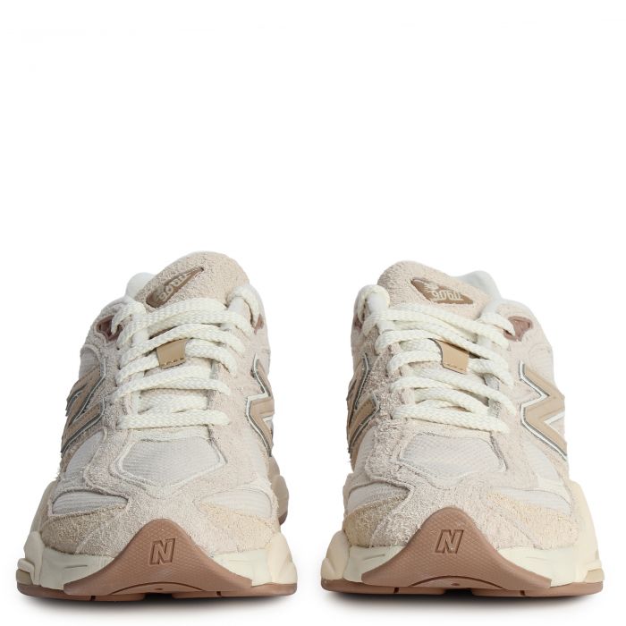 9060 Bisque with Sea Salt