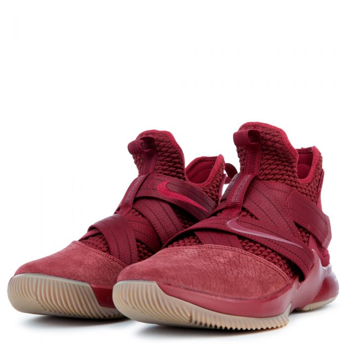 Lebron soldier clearance 12 red gum