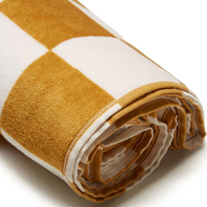 Checkered Towel Narcissus