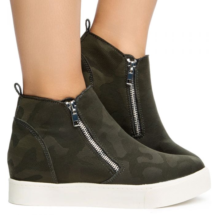 Taylor-G Athletic Sneakers Camo