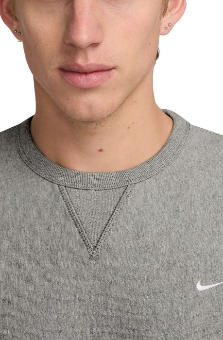  Solo Swoosh Fleece Crew Dk Grey Heather/White