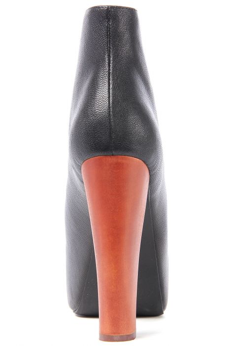The Lita Shoe in Black Black