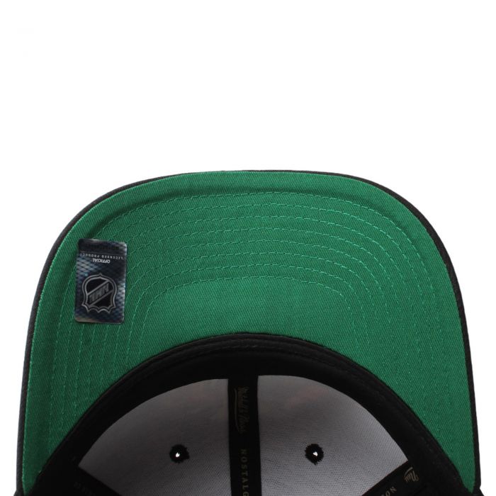 NHL Chicago Blackhawks Pro Crown Fit Snapback  Black