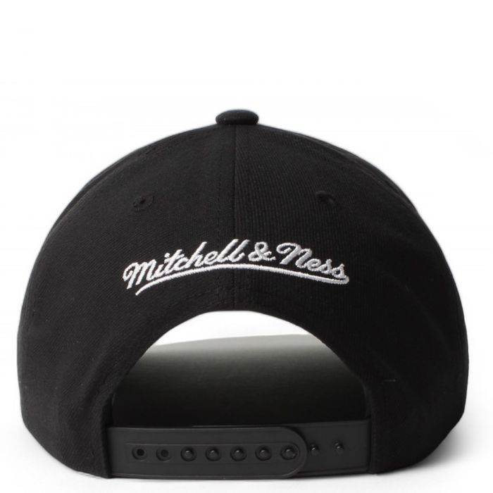 NHL Chicago Blackhawks Pro Crown Fit Snapback  Black