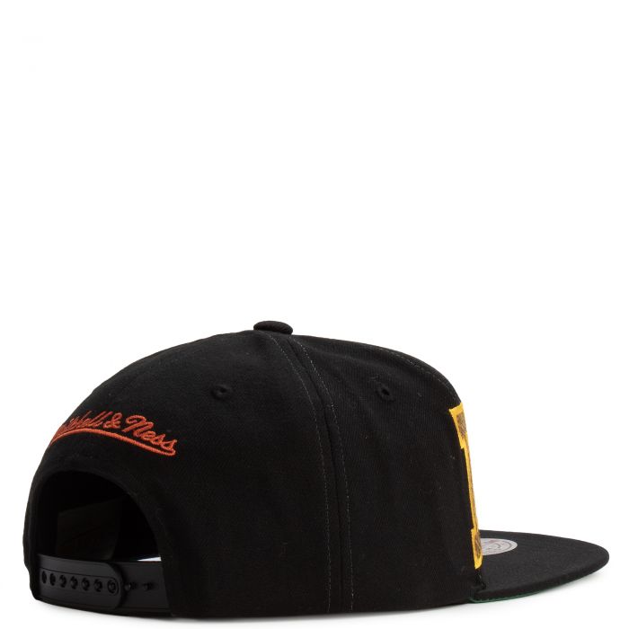 NHL Anaheim Ducks Varsity Bust Original Fit Snapback   Black