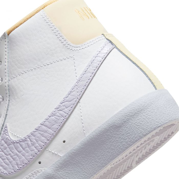 NIKE (GS) Blazer Mid '77 FJ4644 100 - Shiekh