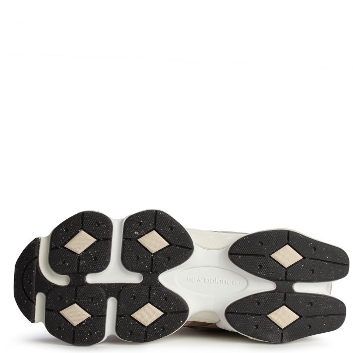 9060 Arid Stone/Black Cement