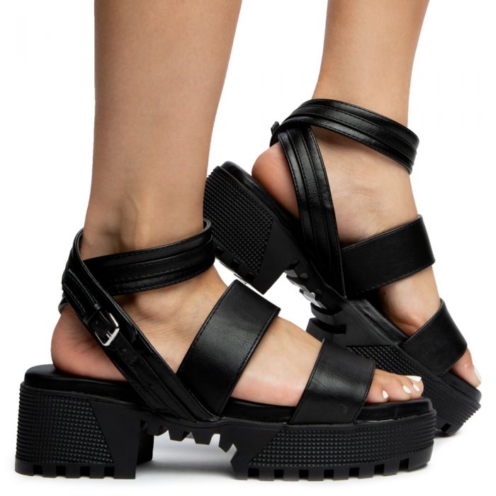 CHASE & CHLOE LUXY-1 CHUNKY HEEL SANDALS LUXY-1-BKPU - Shiekh