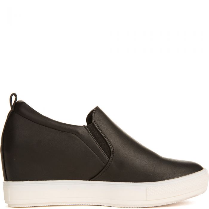 Women's Pocono Slip On Casual Shoe Black/White