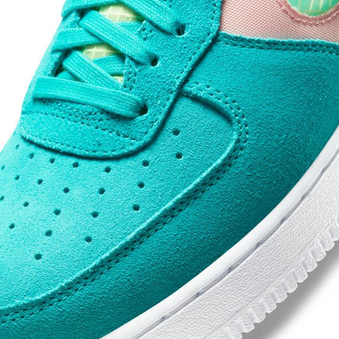 NIKE Air Force 1'07 LV8 CK4383 300 - Shiekh