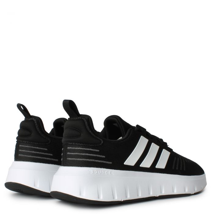 Swift Run  Core Black/Ftwr White/Grey Five