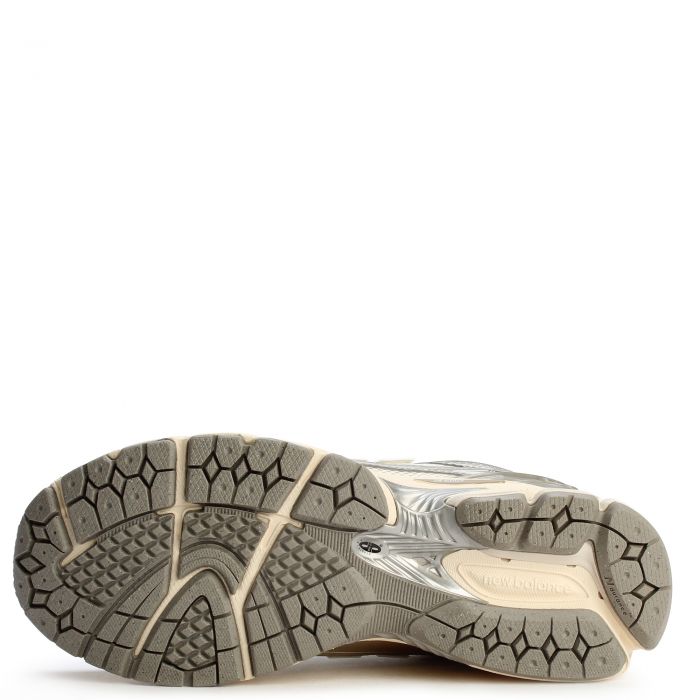 1906R Off-white/Arid Stone/Permafrost