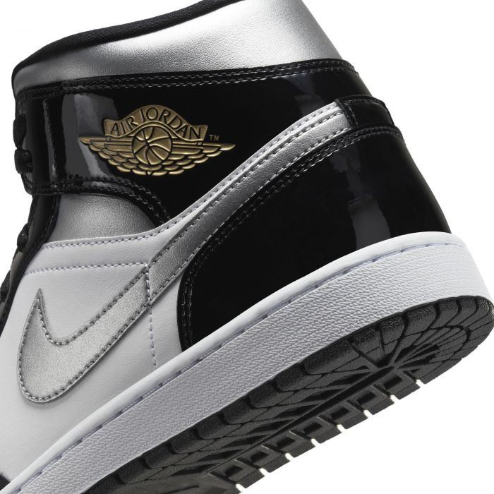 Air Jordan 1 Mid SE