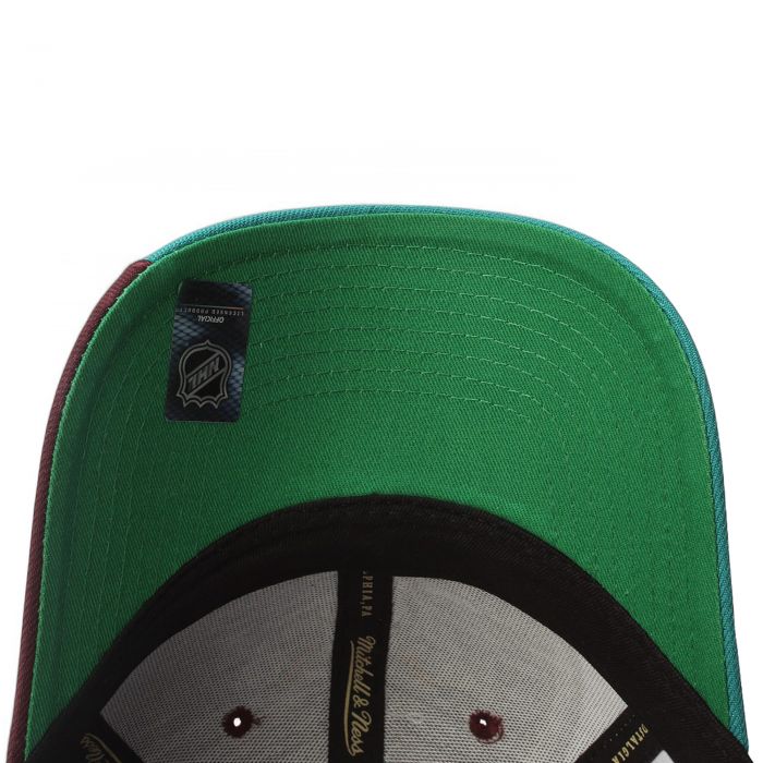 NHL Anaheim Ducks Pro Crown Fit Pre-Curved Snapback  Purple