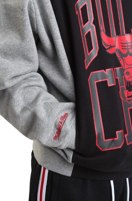 NBA Chicago Bulls Split 3 Crewneck Sweater Black/Grey/Red