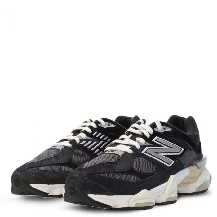 9060 Black/Phantom/ Magnet/Silver Metalic