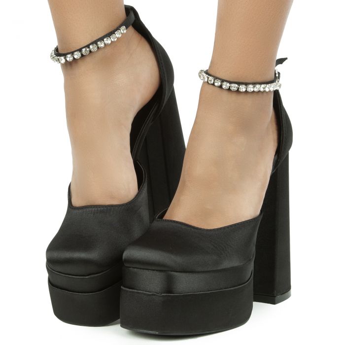 Ari-9 Chunky Platform Heel Black