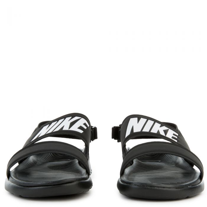 nike tanjun women's sandals near me