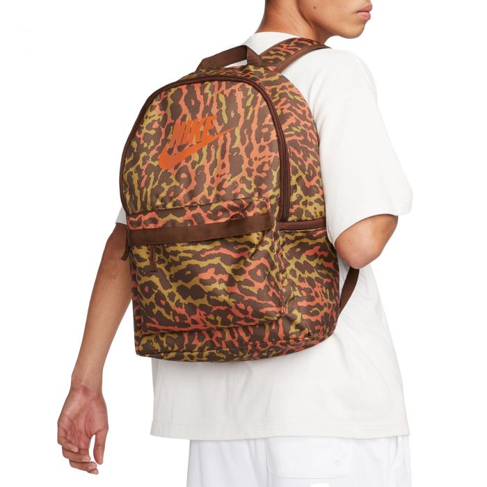 Heritage Backpack (25L) Cacao Wow/Cacao Wow/Campfire Orange