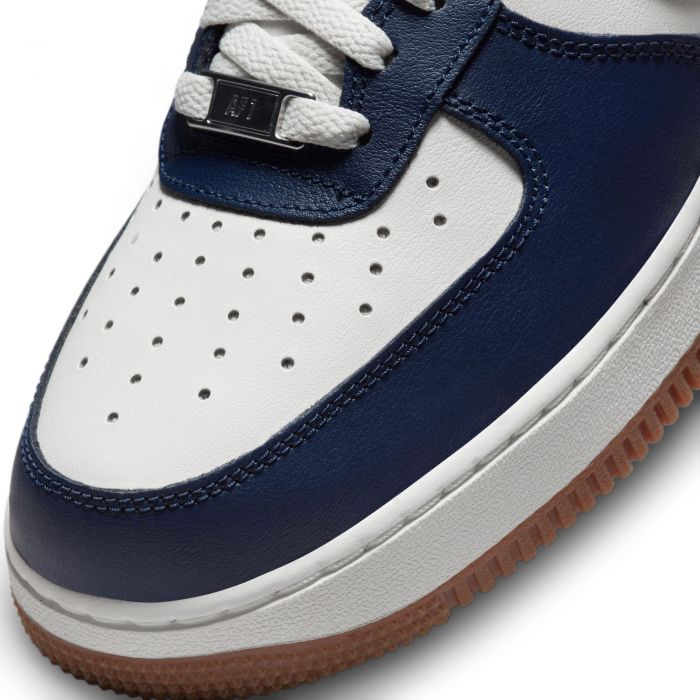 Air Force 1 '07 LV8 Sail/Midnight Navy-Gum Med Brown