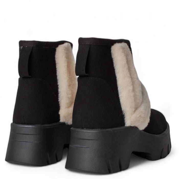 DUMBO Suede Bootie Black