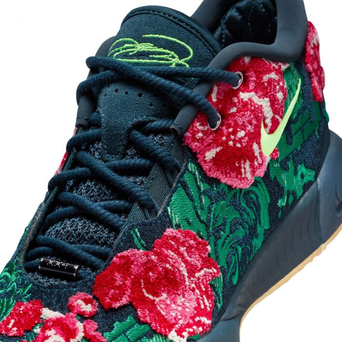 NIKE LeBron James LeBron XXI Premium FV7275 400 Shiekh