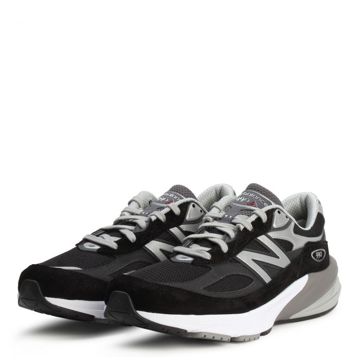 990v6 Black With White