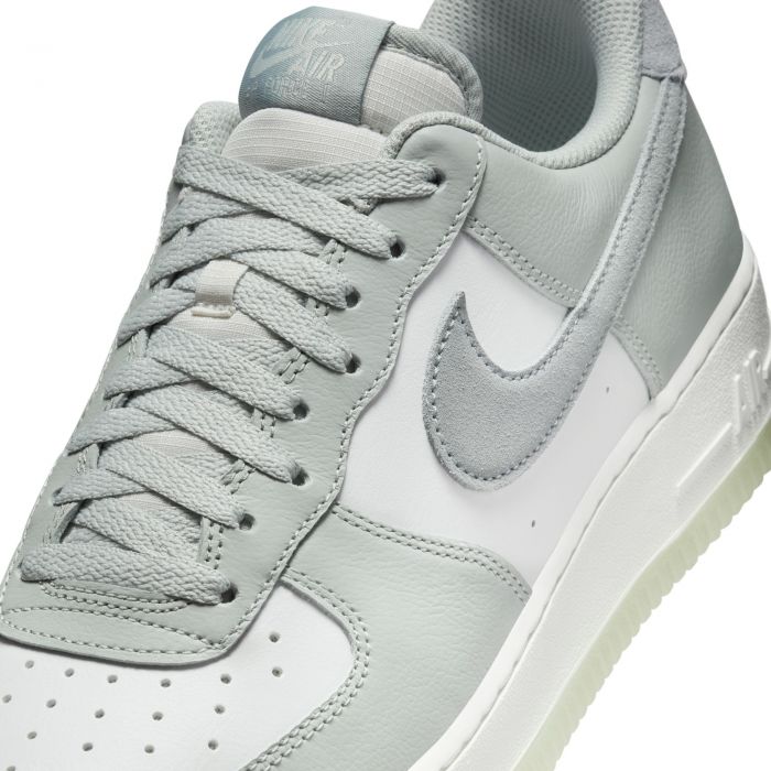  Air Force 1 '07 LV8 Light Silver/Light Pumice-Summit White