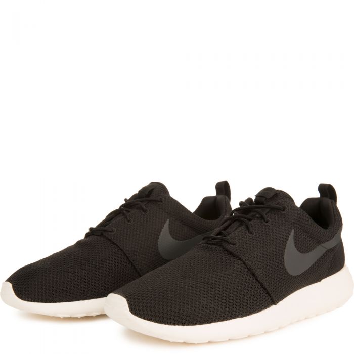 NIKE ROSHERUN BLACK/ANTHRACITE-SAIL