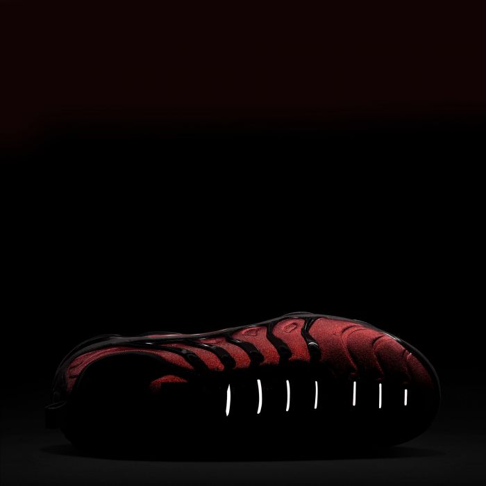 Air VaporMax Plus University Red/Black-White