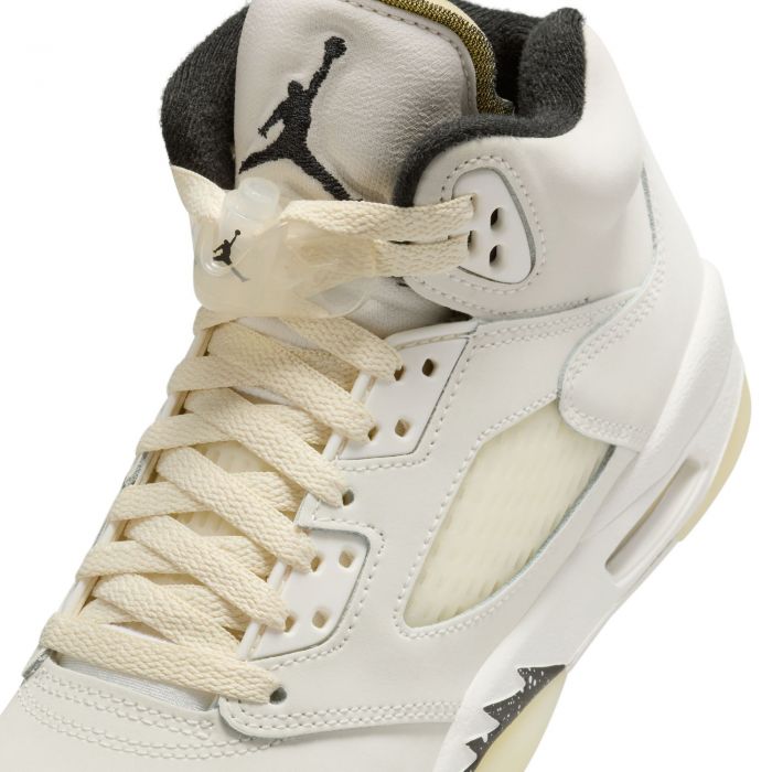 Grade School Air Jordan 5 Retro Sail/Black-Lt Orewood Brn-Coconut Milk