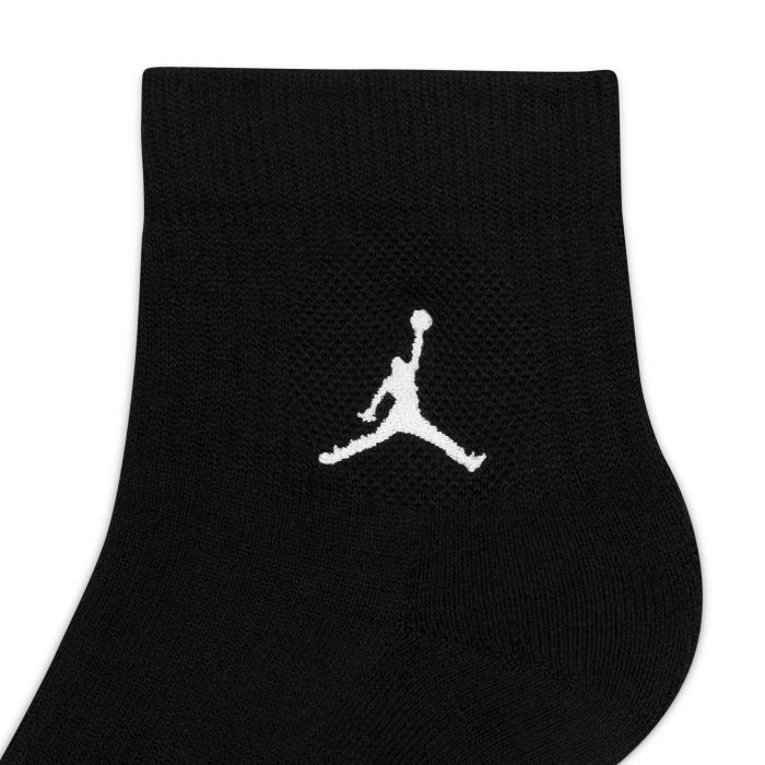 JORDAN Everyday Ankle Socks (3 Pairs) DX9655 010 - Shiekh