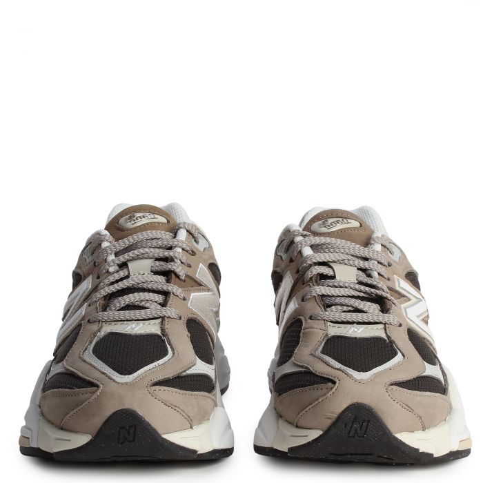 9060 Arid Stone/Black Cement