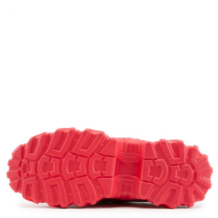 beez slip on sneakers