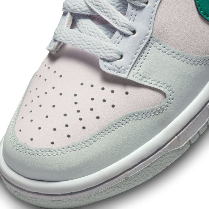 ナイキ GS ダンク ロー \"レーザーフューシャ\" Nike GS Dunk Low 