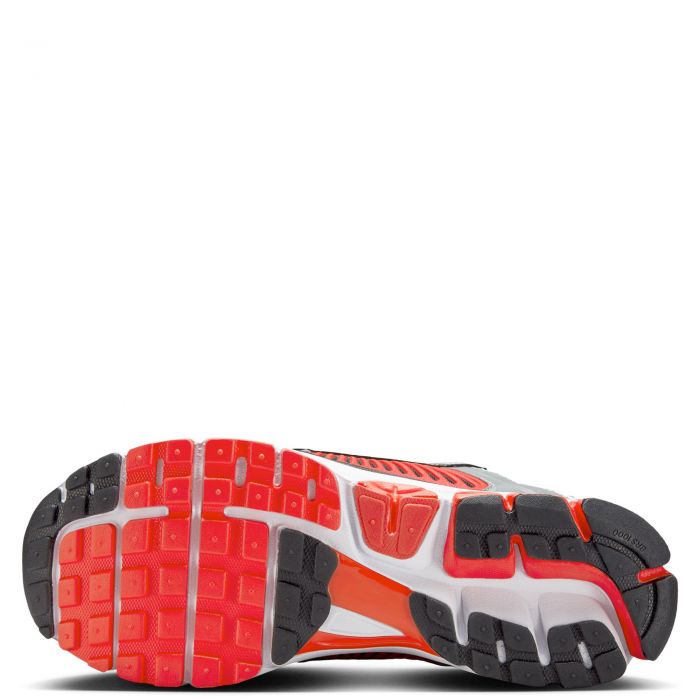 Zoom Vomero 5 Metallic Silver/ Black-FLT Silver