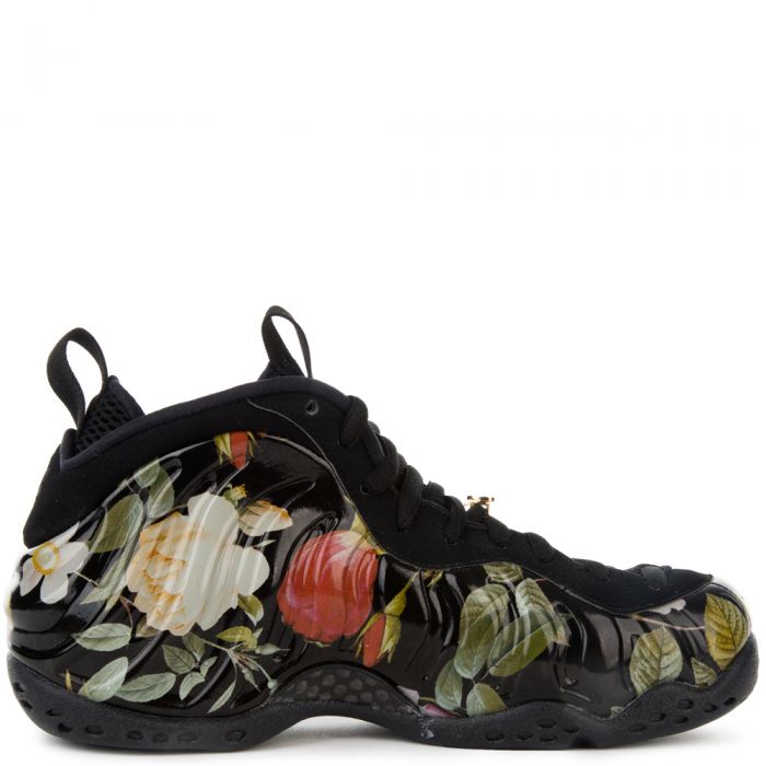 WOMEN'S AIR FOAMPOSITE  BLACK/BLACK-METALLIC GOLD