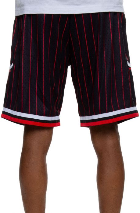 MITCHELL AND NESS Chicago Bulls Swingman Shorts SMSHAC18022-CBUBLCK96 ...