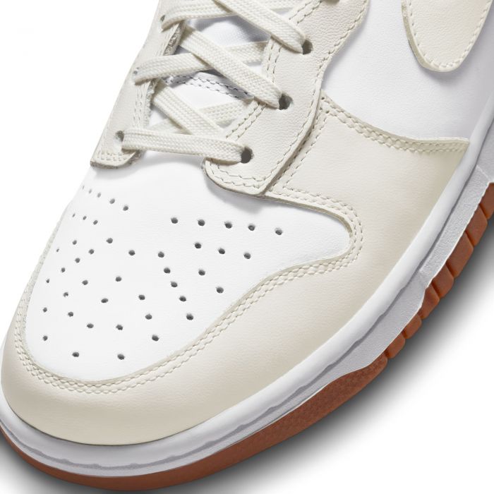 Dunk High White/Sail-Gum Med Brown