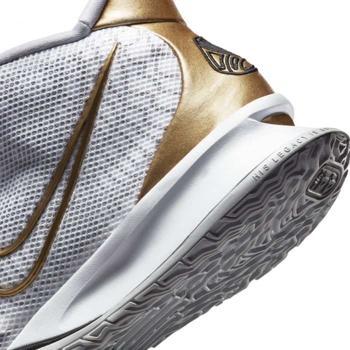 kyrie 7 white metallic gold black