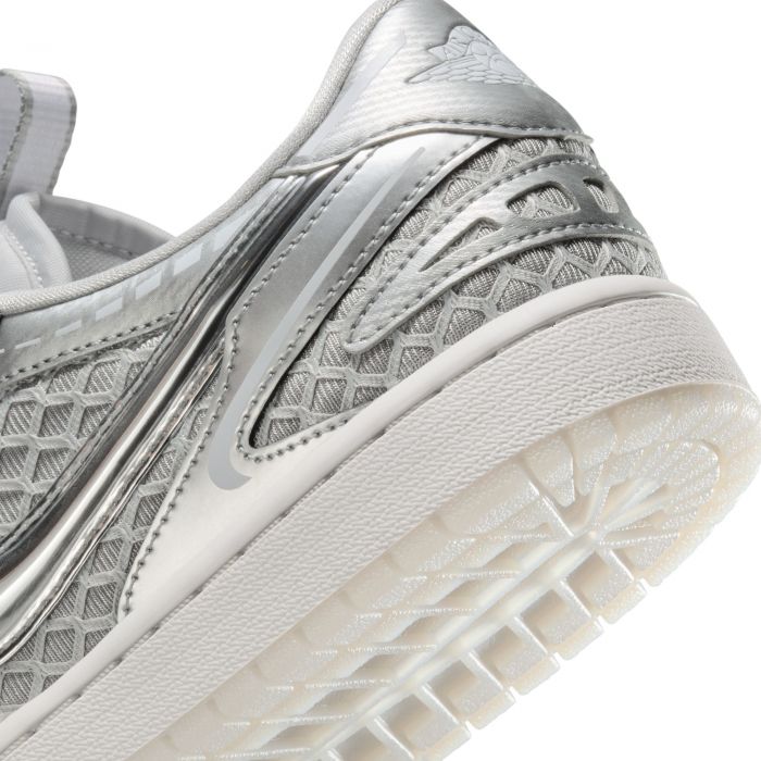 Air Jordan 1 Low Method of Make Neutral Grey/Metallic Silver-White