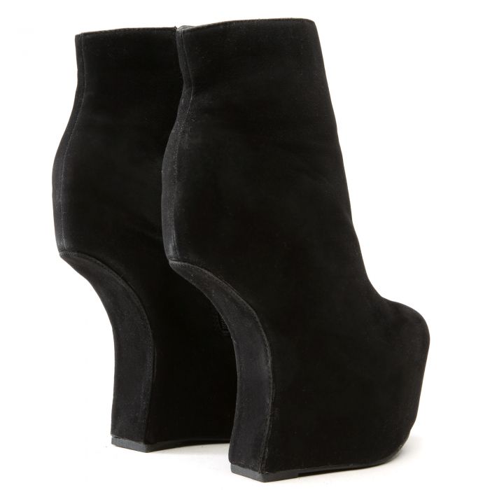 Addicted-4bk Platform Bootie Black