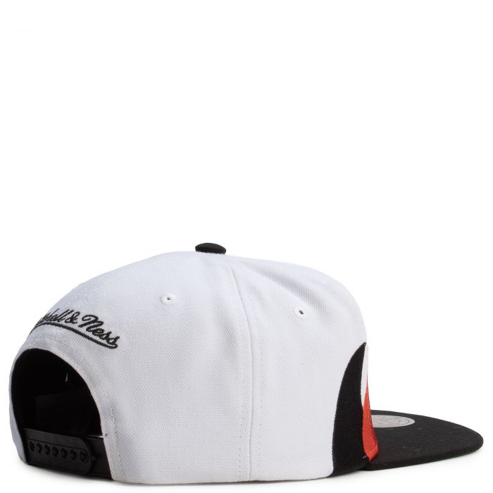 NHL Anaheim Ducks Vintage Sharktooth Original Fit Snapback White