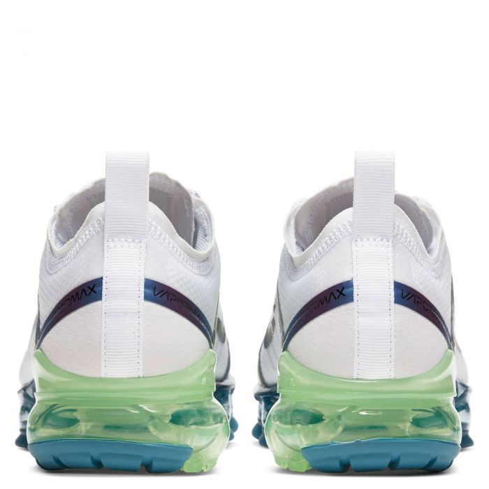 nike vapormax galaxy