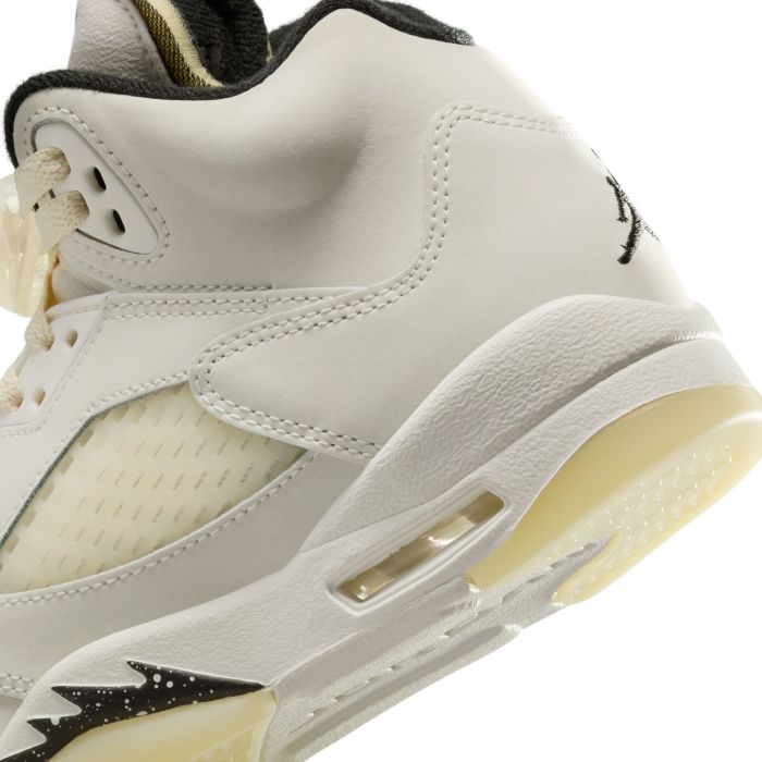 Grade School Air Jordan 5 Retro Sail/Black-Lt Orewood Brn-Coconut Milk