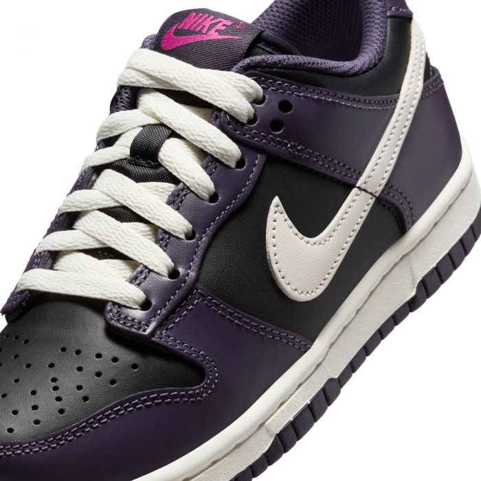 Grade School Dunk Low Black/Pale Ivory-Dark Raisin-Sail